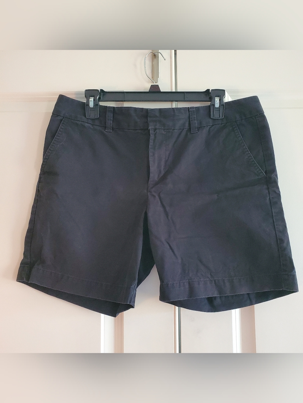 Women's Classic Tommy Hilfiger Shorts, Black, Size 10, Summer Fun